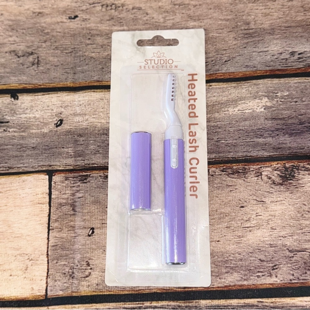 Studio Selection Heated Lash Curler- NEW